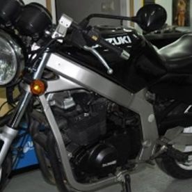 Taller Xupet33 moto negra