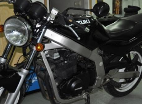 Taller Xupet33 moto negra